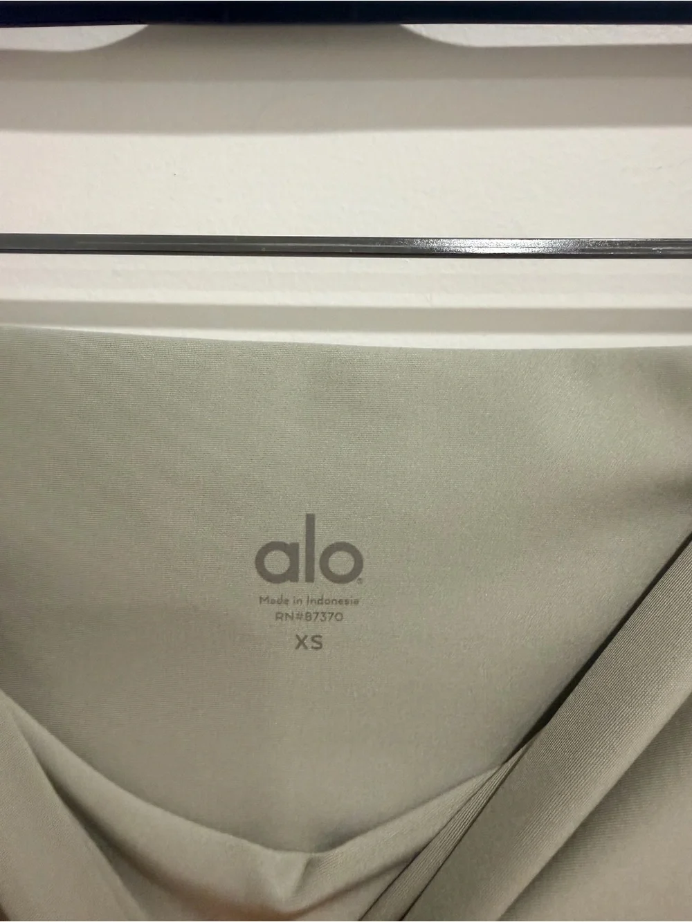 ALO Yoga 5” Airlift Energy Short - Limestone XS